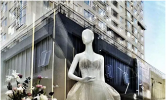Glamorous & Artistic wedding mannequin