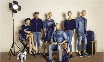The diversity of sitting pose mannequin.