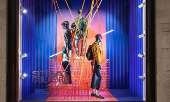 Three mannequins create showcase