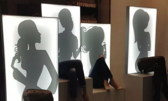 Very attractive window - without one complete mannequin 