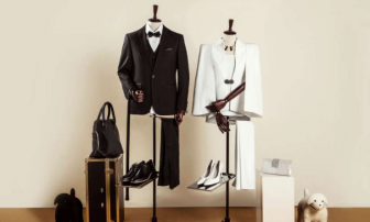 Mannequins in window