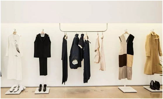 Winter Hanging Display Method