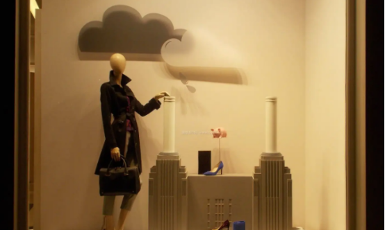 Window display is art, and art comes from daily life