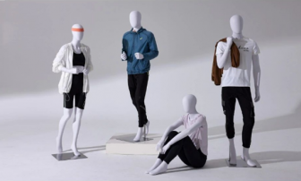 City Walk Mannequin