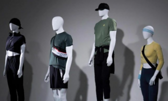 Trendy sports style, paired with a casual and fashionable feel