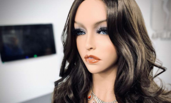 AFELLOW mannequins meet your custom needs.