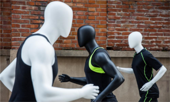 How to maintain plastic and fiberglass mannequins to extend their service life
